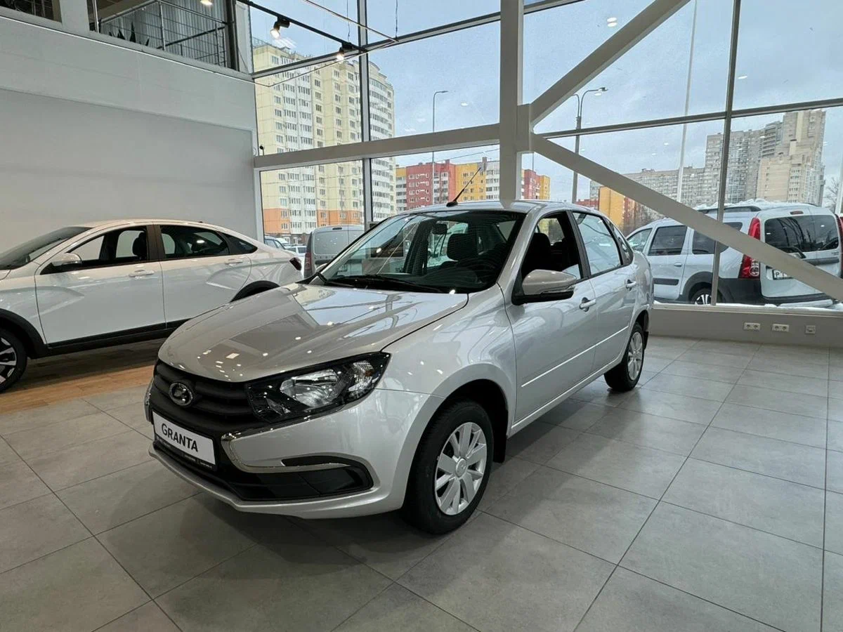 Lada Granta Седан в Самара - фото №1